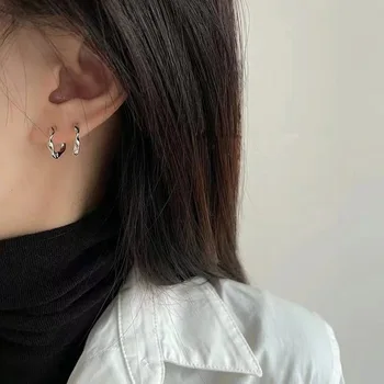 Geométricas Irregularidade Distorção Temperamento Brincos Para Mulheres Nova Marca De Moda Ear Cuff Piercing Oscila O Brinco De Presente